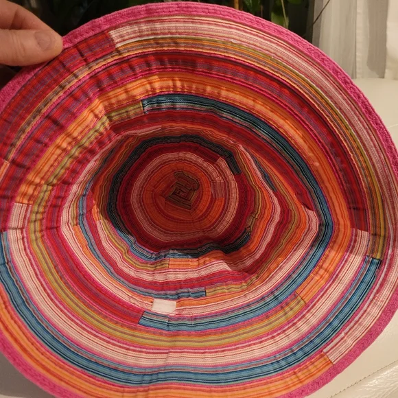 Multi colour sun hat - Picture 3 of 3